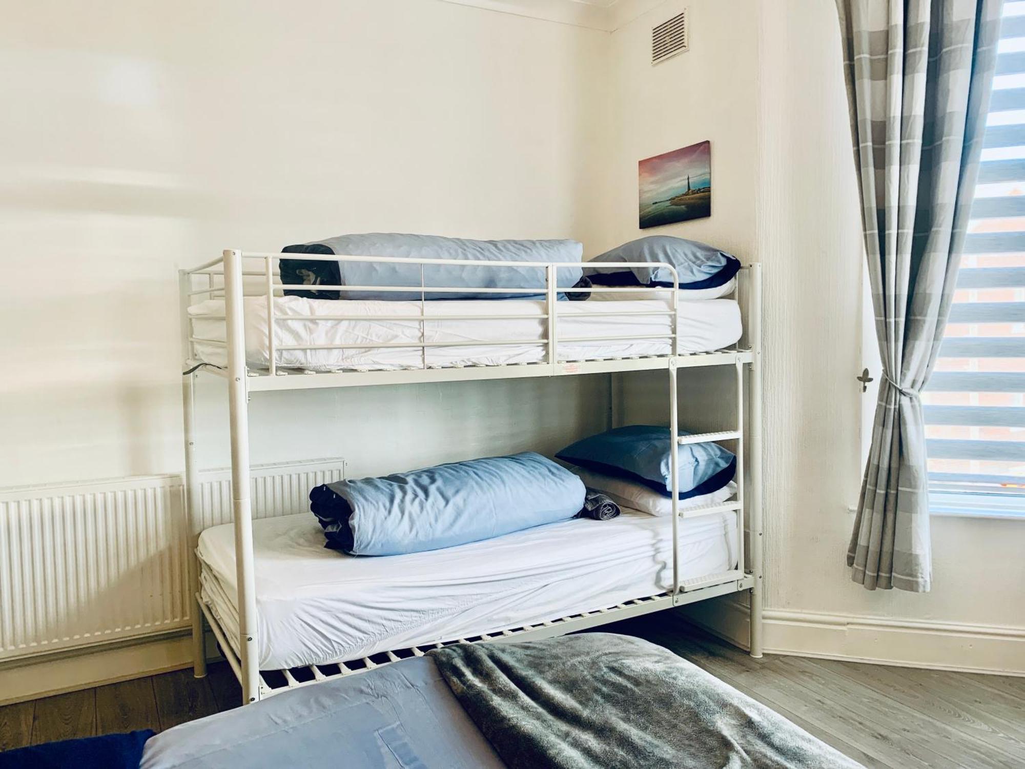 The Whitehouse Holiday Apartments Blackpool Luaran gambar